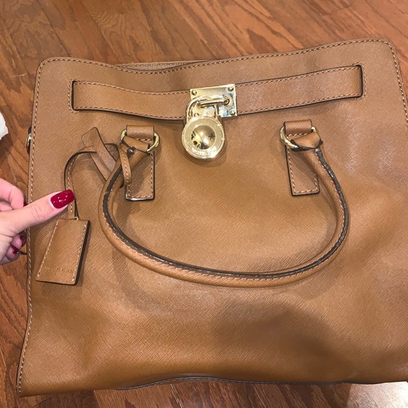 Michael Kors Hamilton Satchel Large Purse - Picture 2 of 7